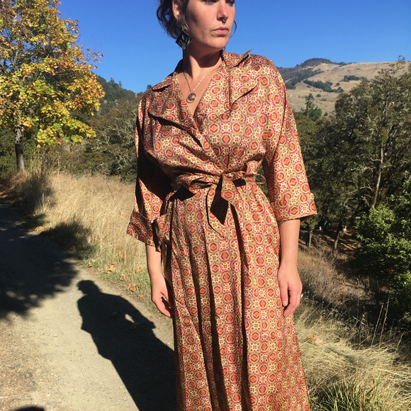 Vintage 50's sleeved hostess dress - Picture 2 of 6